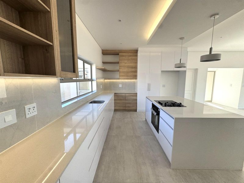 House For Sale in Langebaan Country Estate, Langebaan - Photo 4