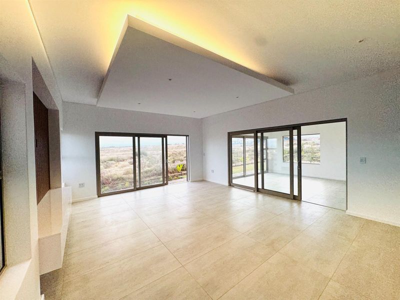 House For Sale in Langebaan Country Estate, Langebaan - Photo 2