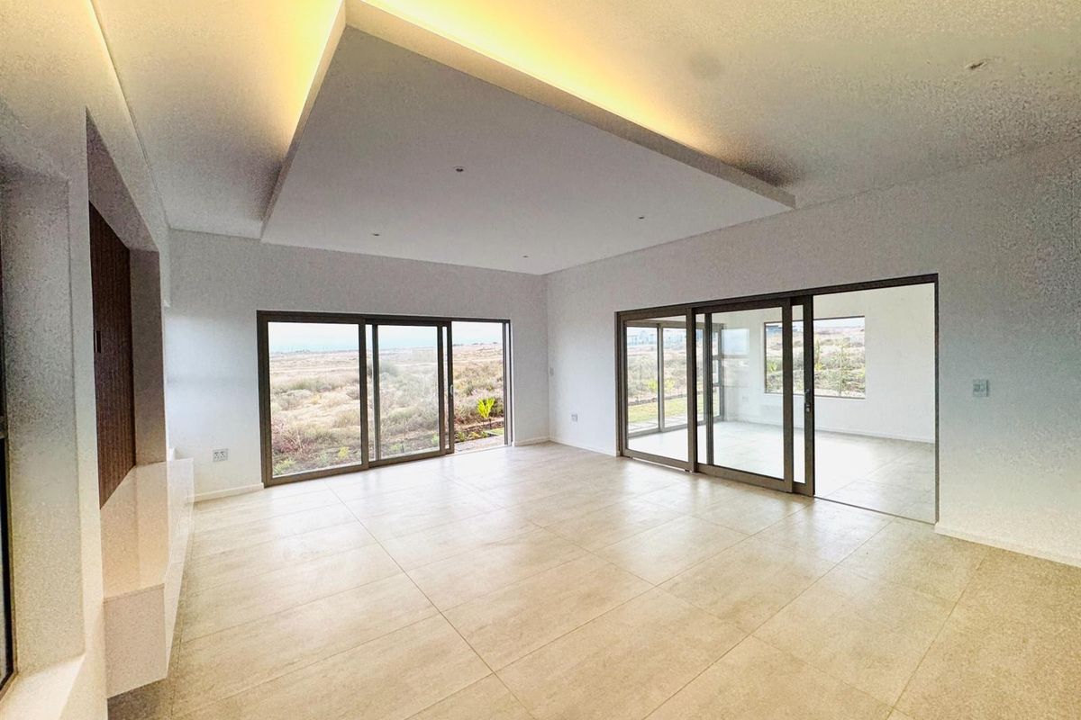 House For Sale in Langebaan Country Estate, Langebaan - Photo 2