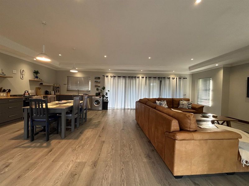 Coastal Investment Opportunity - 3 Bedroom Home with Built-in Braai in Franskraal, Gansbaai - Photo 6