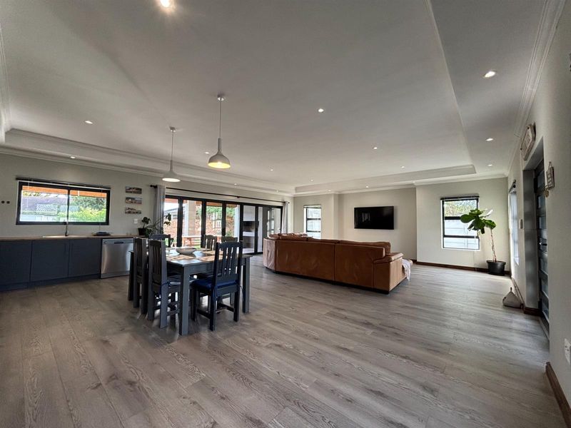 Coastal Investment Opportunity - 3 Bedroom Home with Built-in Braai in Franskraal, Gansbaai - Photo 8