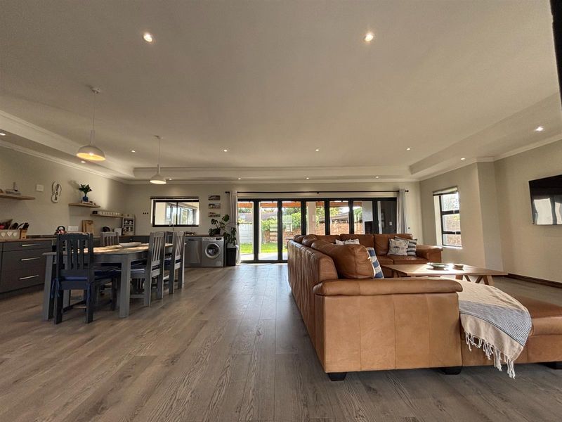 Coastal Investment Opportunity - 3 Bedroom Home with Built-in Braai in Franskraal, Gansbaai - Photo 5