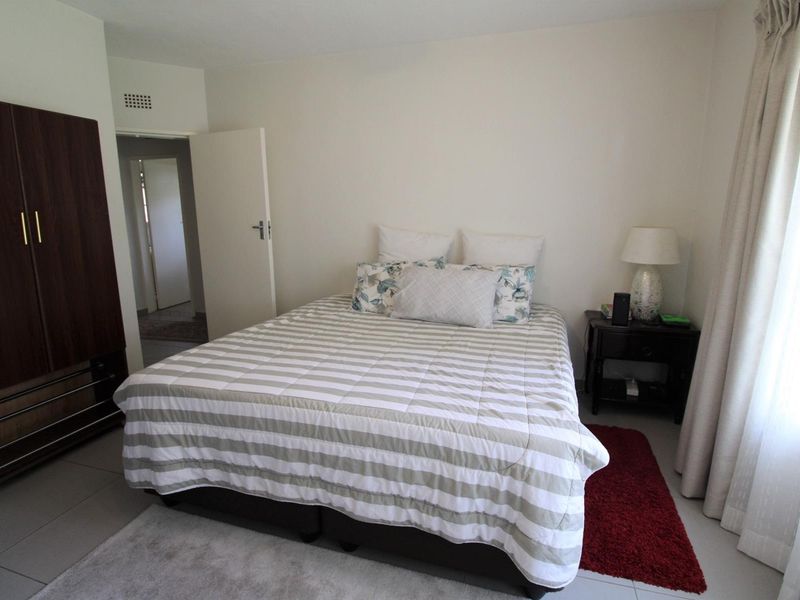 Light and Spacious Ground Floor Apartment in a Tranquil setting - Photo 9