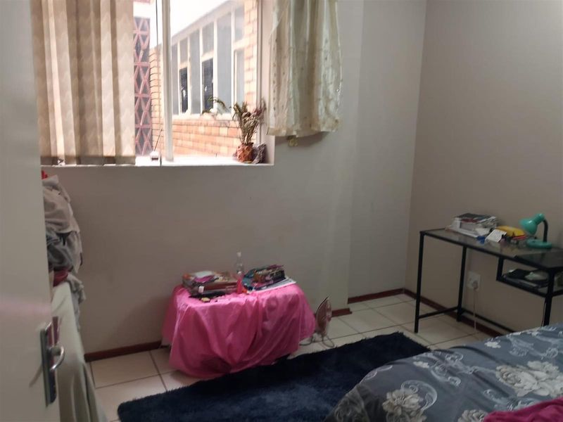 Apartment For Sale in Braamfontein, Johannesburg - Photo 6