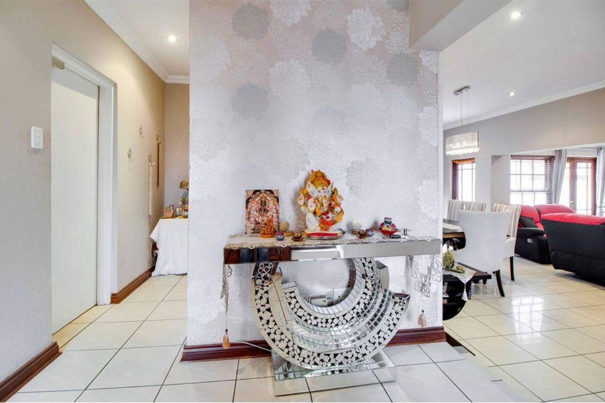 House For Sale in Kyalami, Midrand - Photo 4