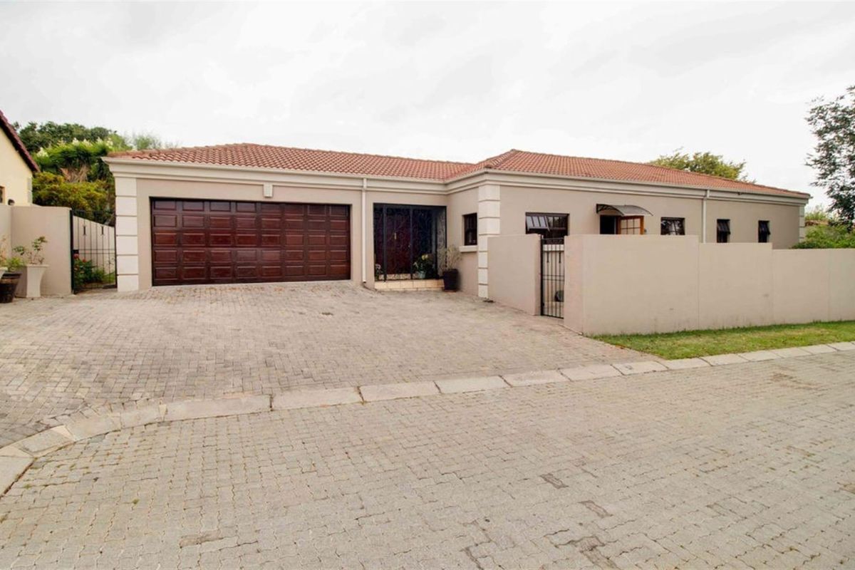 House For Sale in Kyalami, Midrand - Photo 2