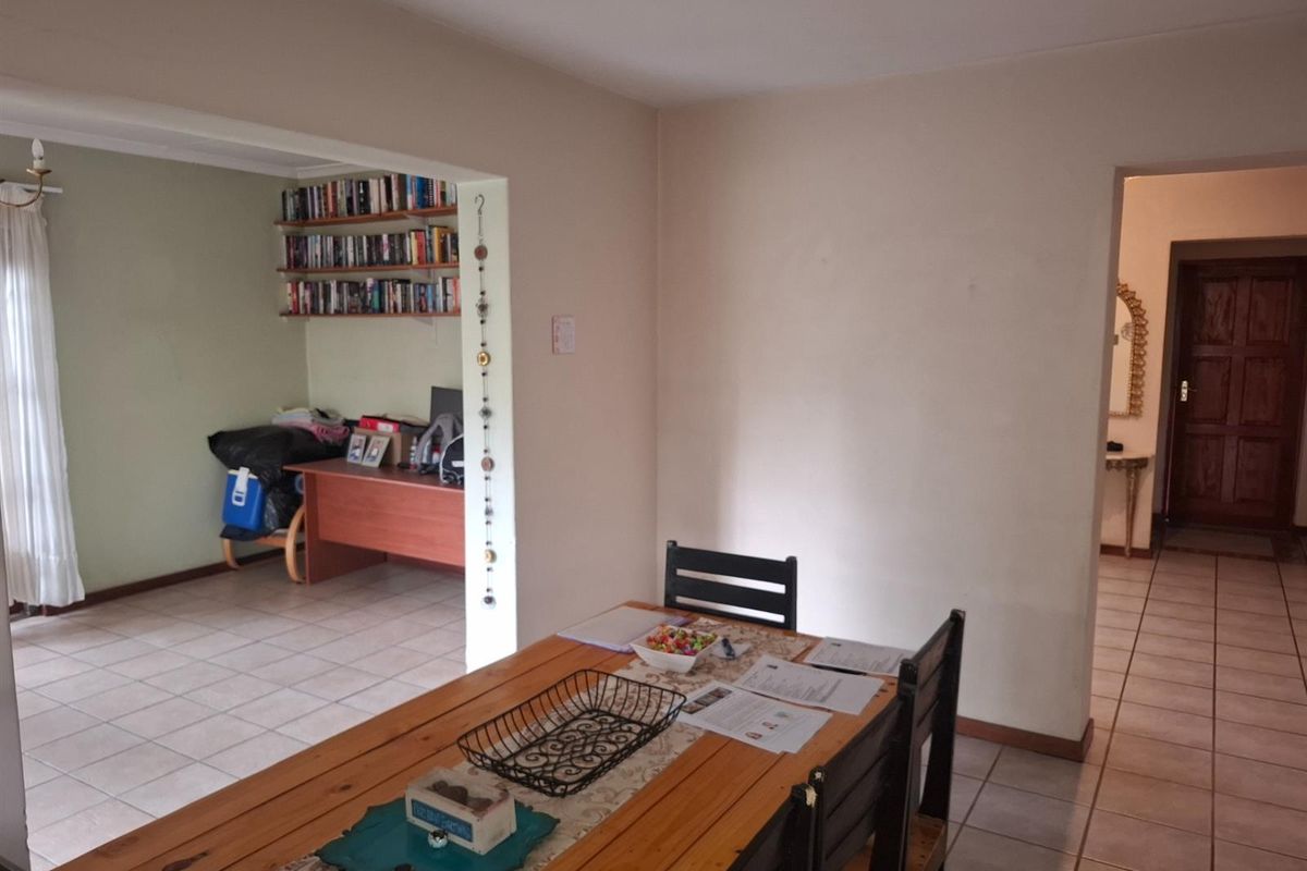 3 Bedroom Duplex For Sale in Florida Park, Roodepoort - Photo 5