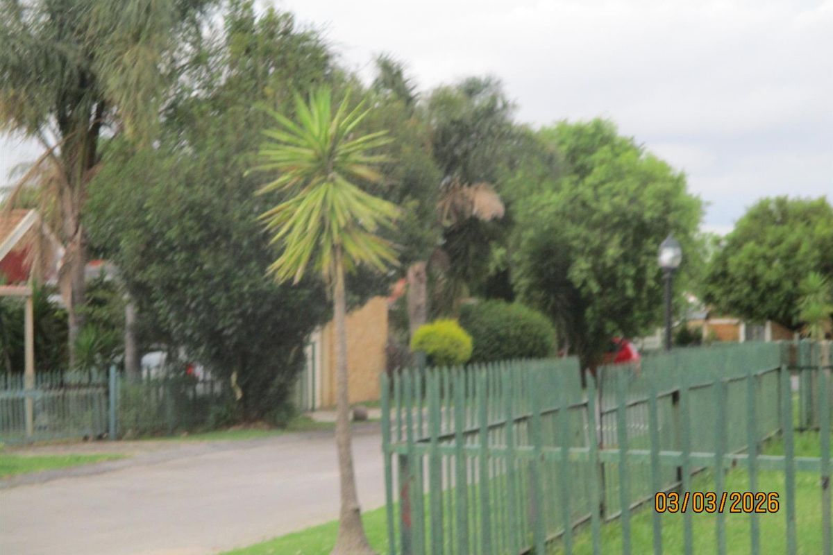 House For Sale in Aero City Complex, Kempton Park - Photo 3