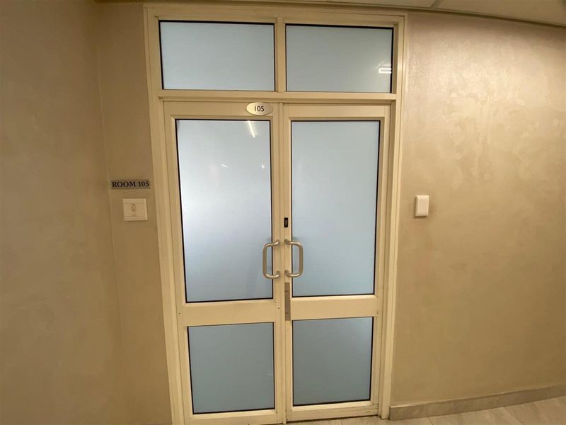 Office To Rent in Waterfront, Cape Town - Photo 2