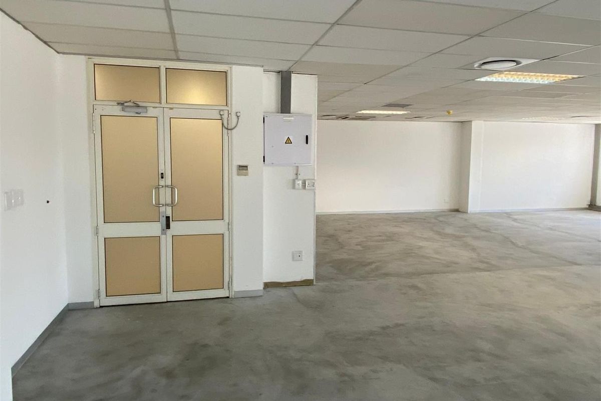 Office To Rent in Waterfront, Cape Town - Photo 4