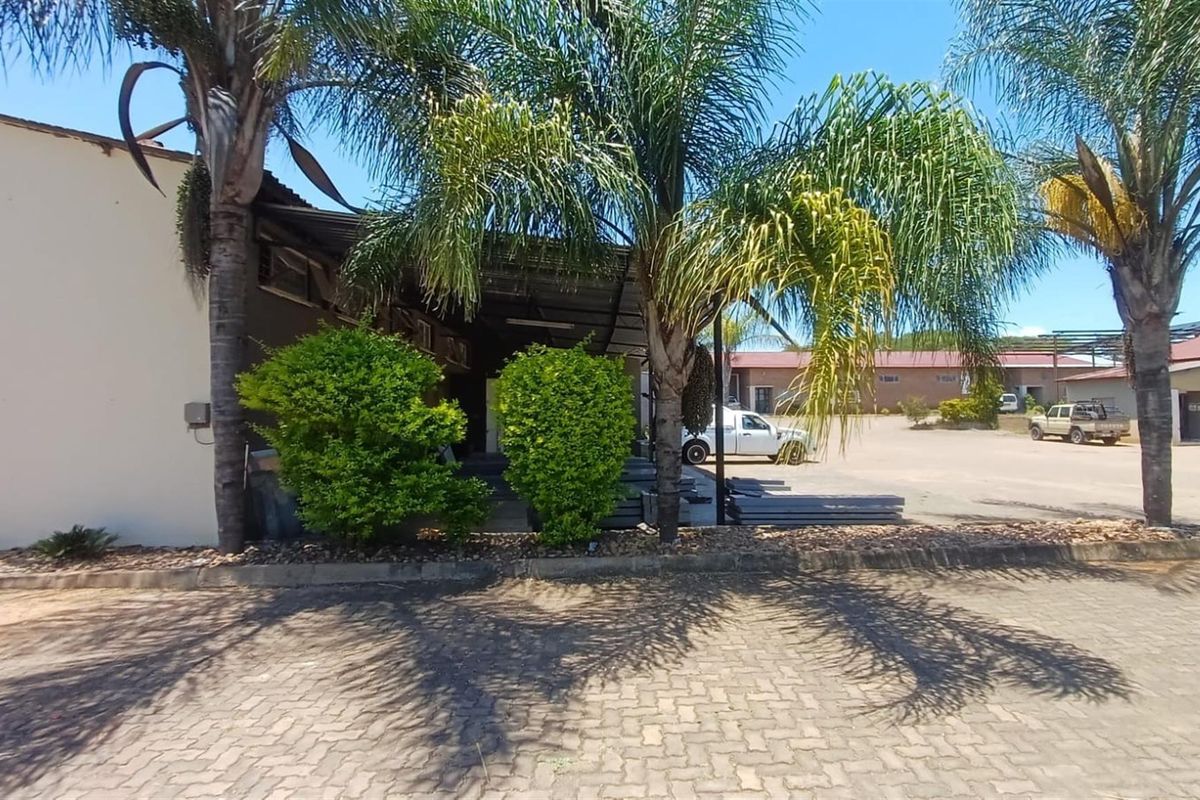 6,369m2 Industrial Property on 1‐Hectare Stand - Six Fully Serviced Warehouses - Photo 3