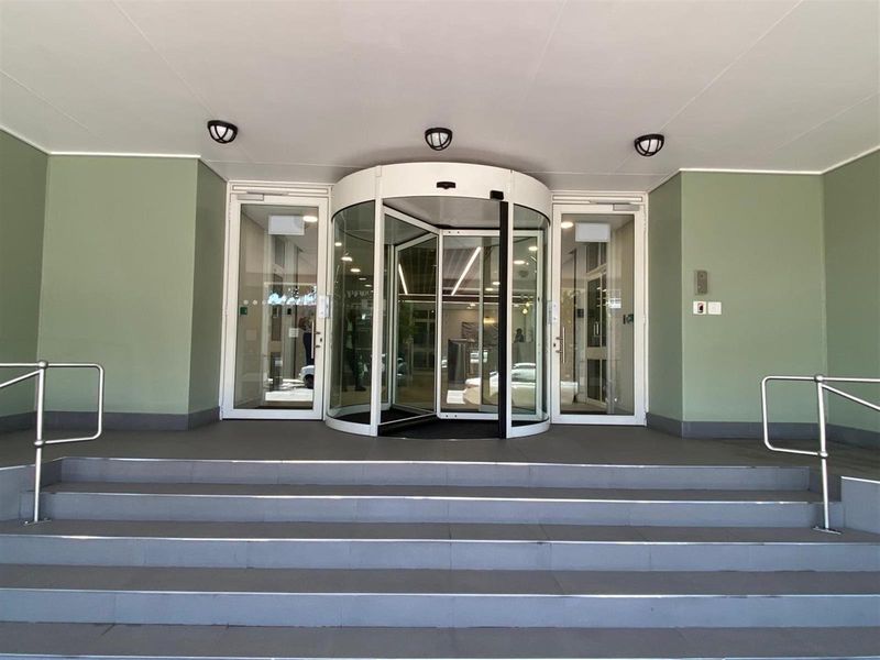 Office To Rent in Waterfront, Cape Town - Photo 8