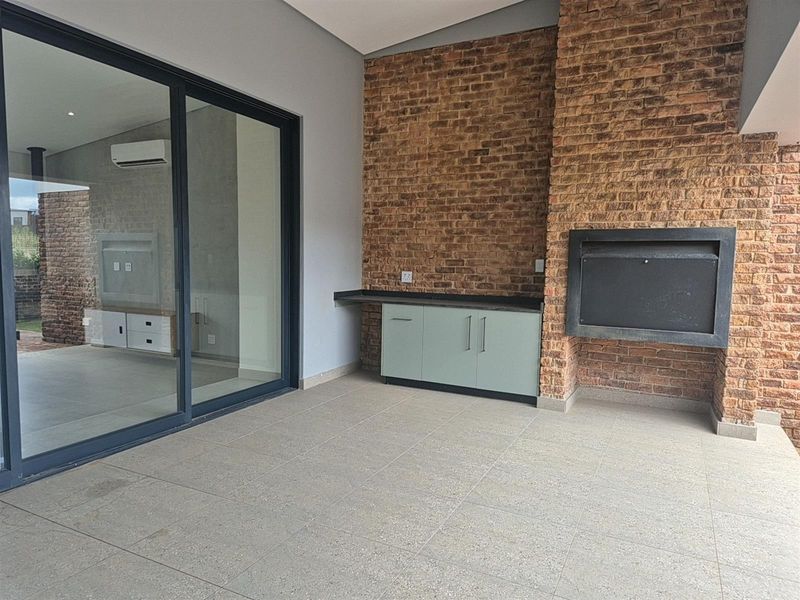 Modern Elegance and Luxury Finishes - A Connoisseur’s Choice for Sustainable Living - Photo 3