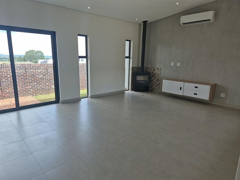 Modern Elegance and Luxury Finishes - A Connoisseur’s Choice for Sustainable Living - Photo 10