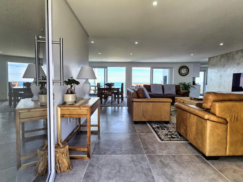 House For Sale in Dana Bay Mossel Bay Western Cape - Photo 3