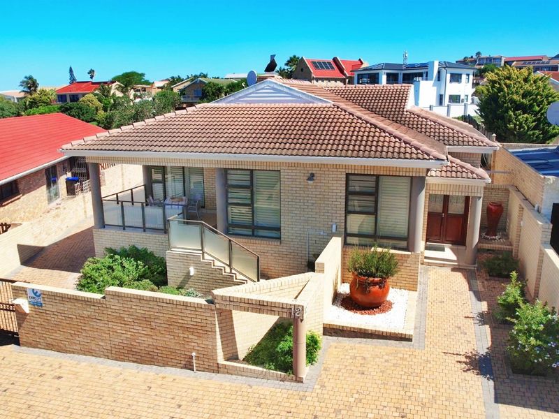 Exclusive Mandate | Where Ocean Views, Privacy and Prestige Meet - Wavecrest, Jeffreys Bay - Photo 2