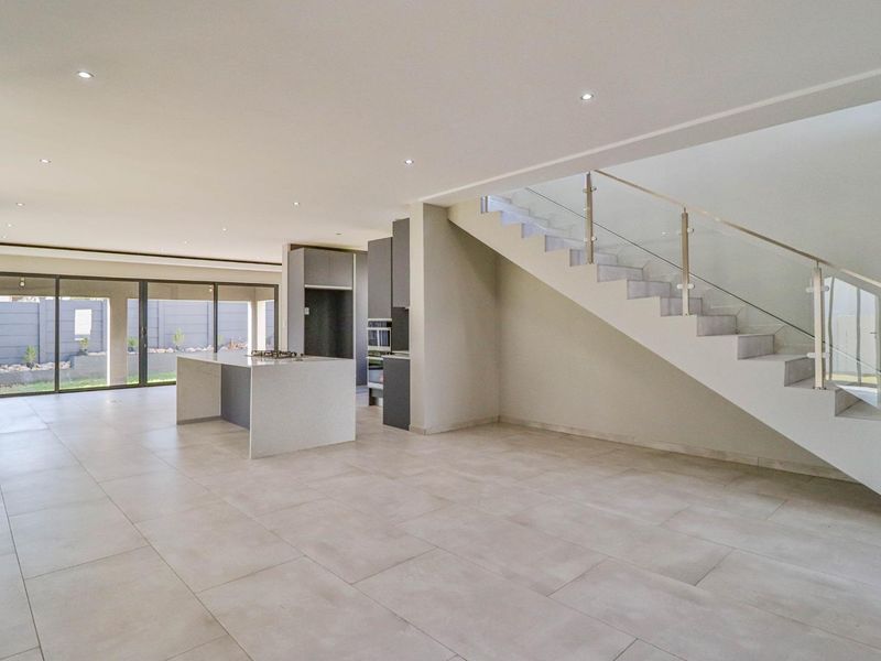 4 Bedroom New Development - Bryanston East. No Transfer Duty! - Photo 10