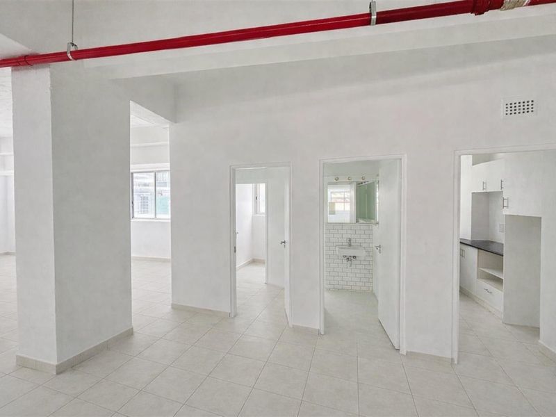 Commercial Property To Rent in Gardens, Cape Town - Photo 10