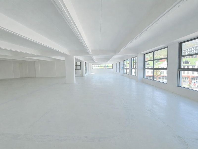 Commercial Property To Rent in Gardens, Cape Town - Photo 2