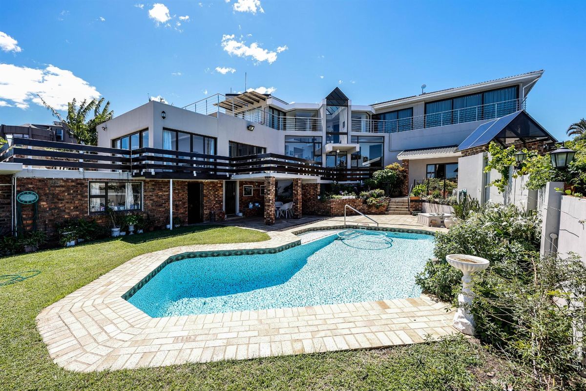 Blue Bend Coastal Masterpiece - Exceptional Family Home with Panoramic Ocean Views - Photo 2