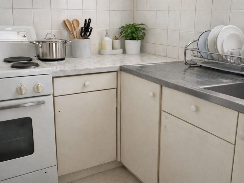 NO TRANSFER DUTY. 1.5 Bed Apartment For Sale in Sunnyside, Pretoria - Photo 6