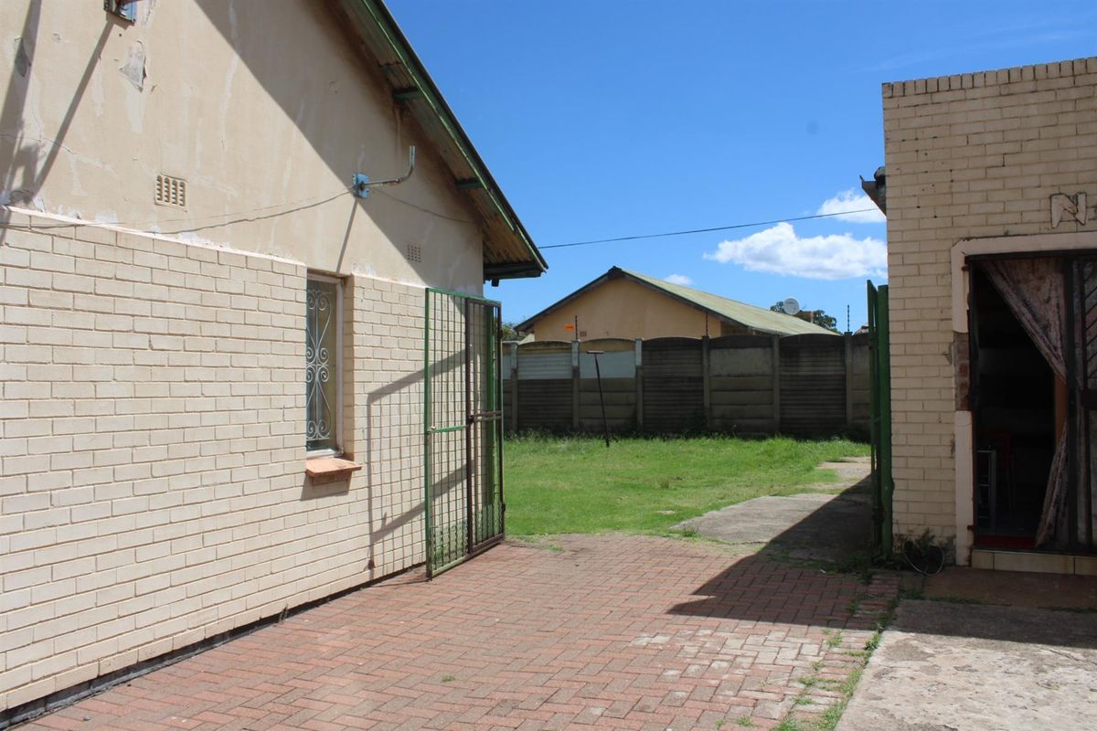 House For Sale in CE 2, Vanderbijlpark CE - Photo 3