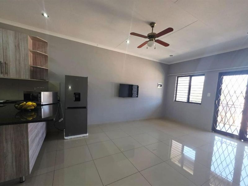 Apartment for Sale in Tzaneen. Convenient CBD Living. - Photo 6