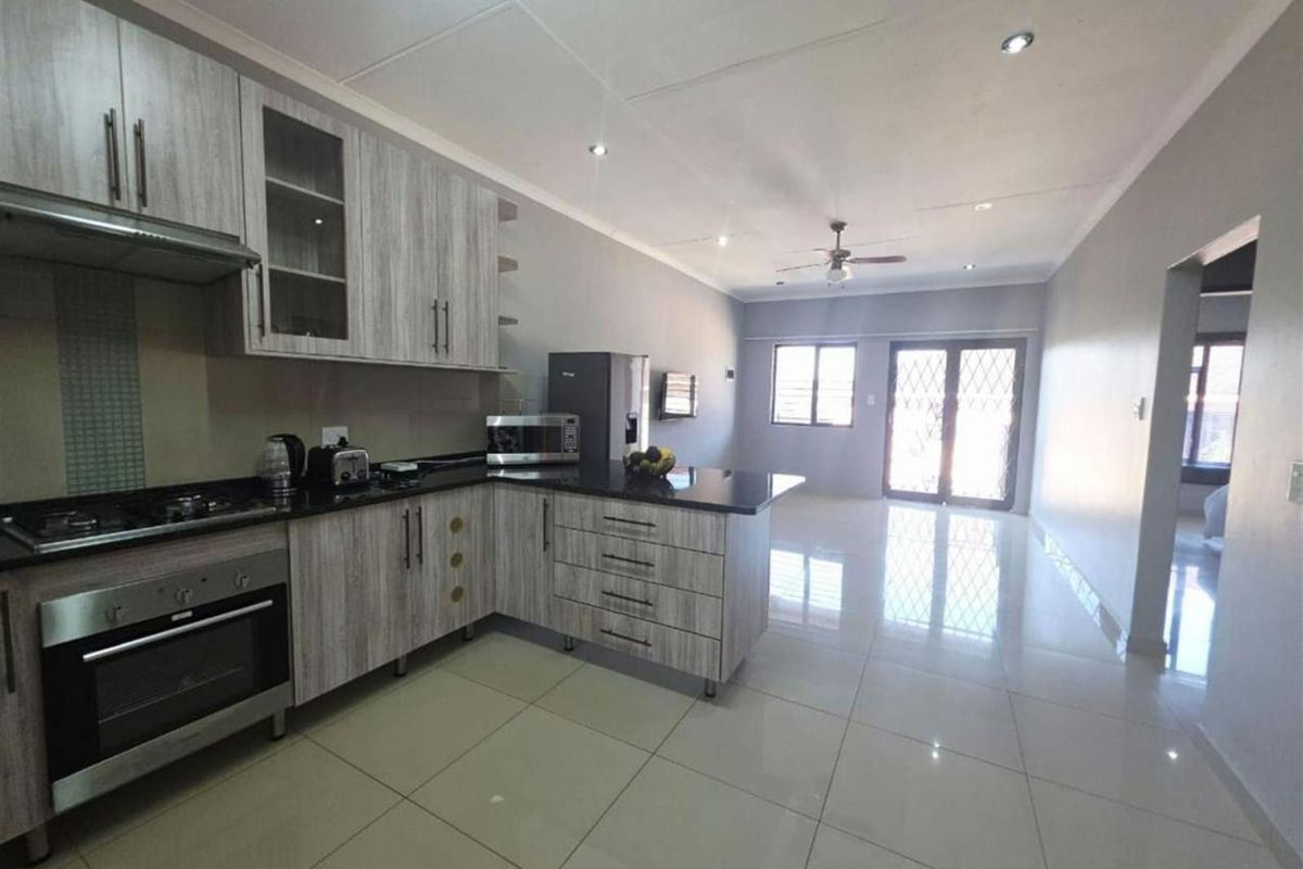 Apartment for Sale in Tzaneen. Convenient CBD Living. - Photo 5