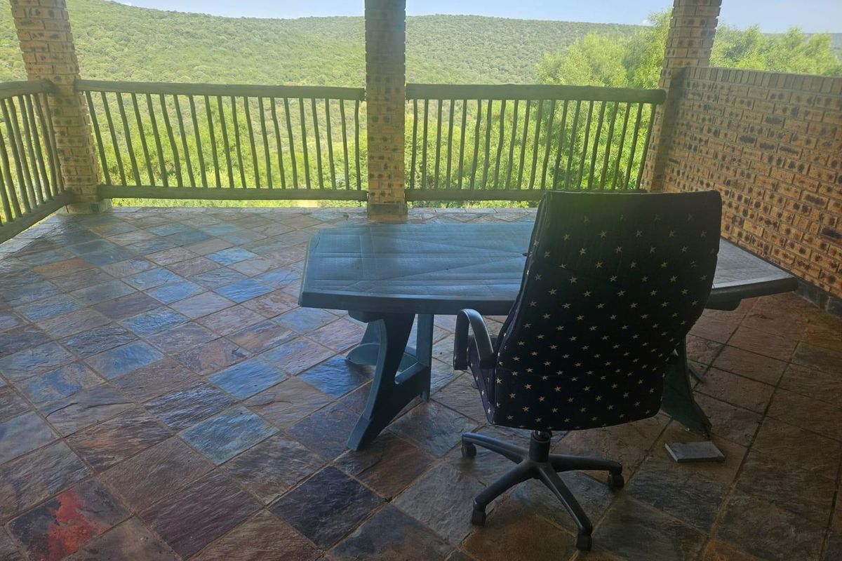 PRIVATE WILDLIFE ESTATE LIVING - Photo 3