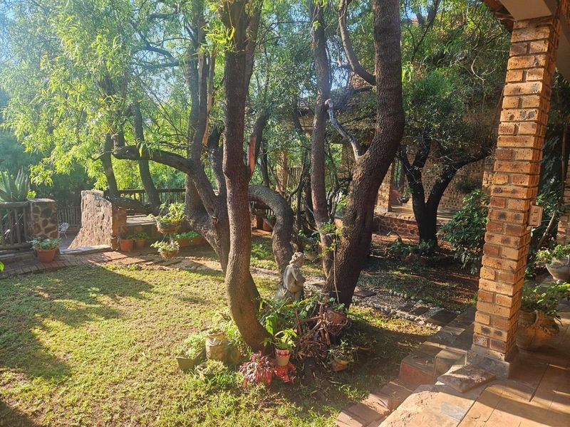 PRIVATE WILDLIFE ESTATE LIVING - Photo 9