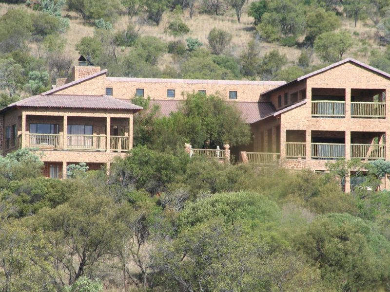 PRIVATE WILDLIFE ESTATE LIVING - Photo 5