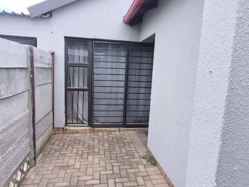 House To Rent in Secunda Ext 22 - Photo 2