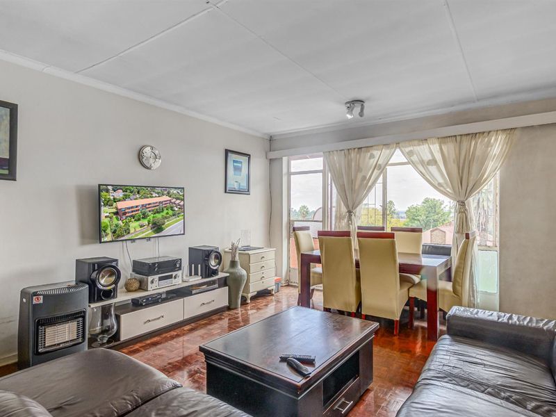 Fully-Let block of flats in Kew - For Sale - Photo 6