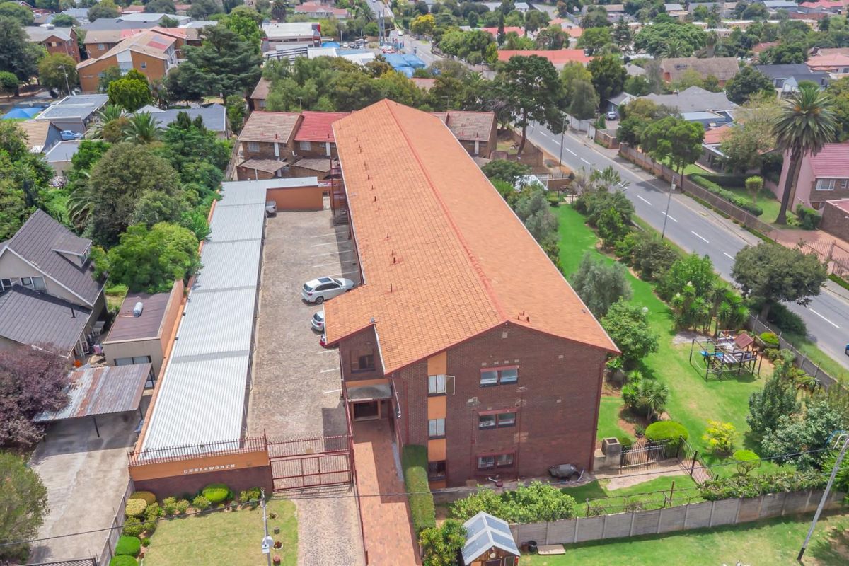 Fully-Let block of flats in Kew - For Sale - Photo 3