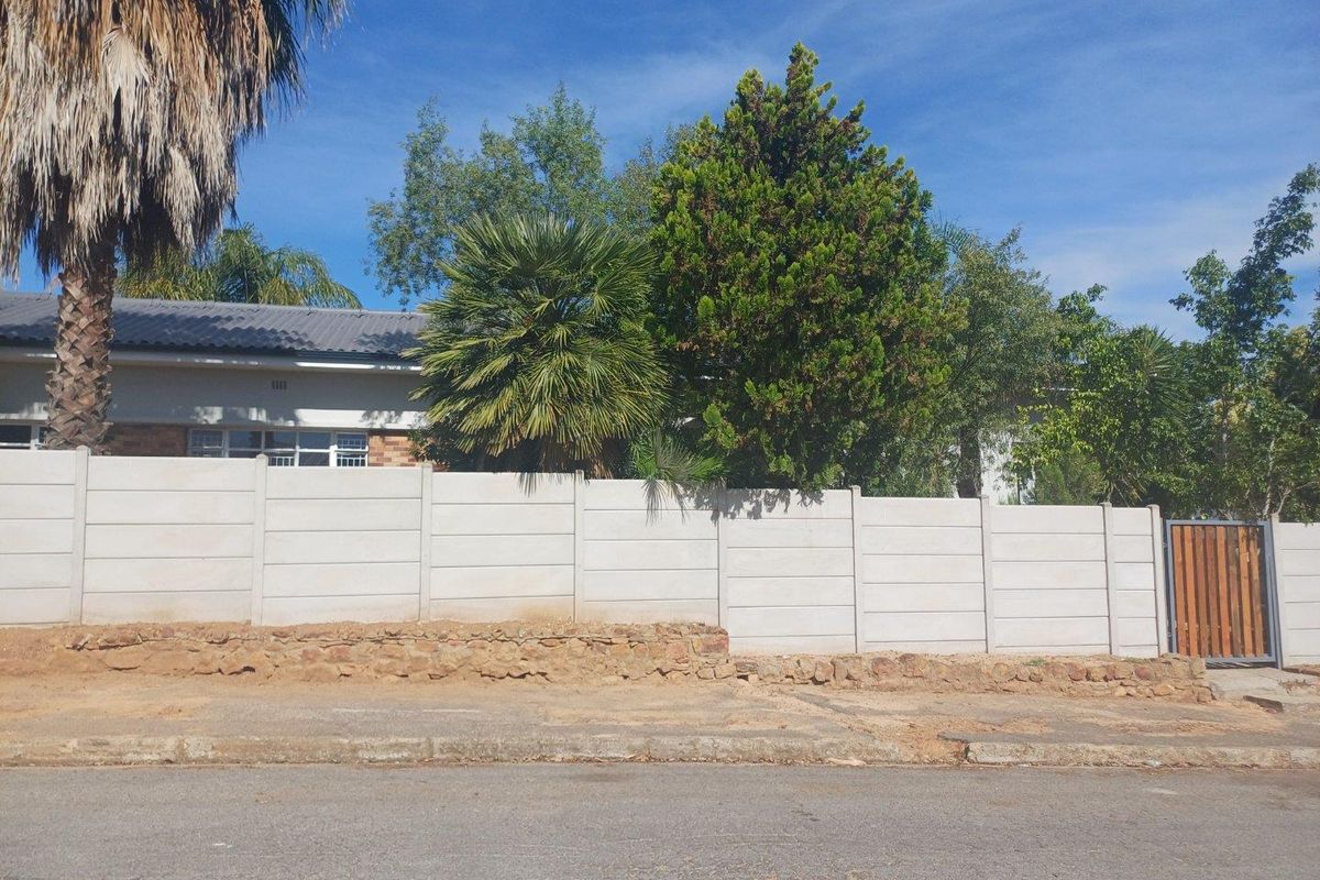 House For Sale in Riversdale - Photo 2