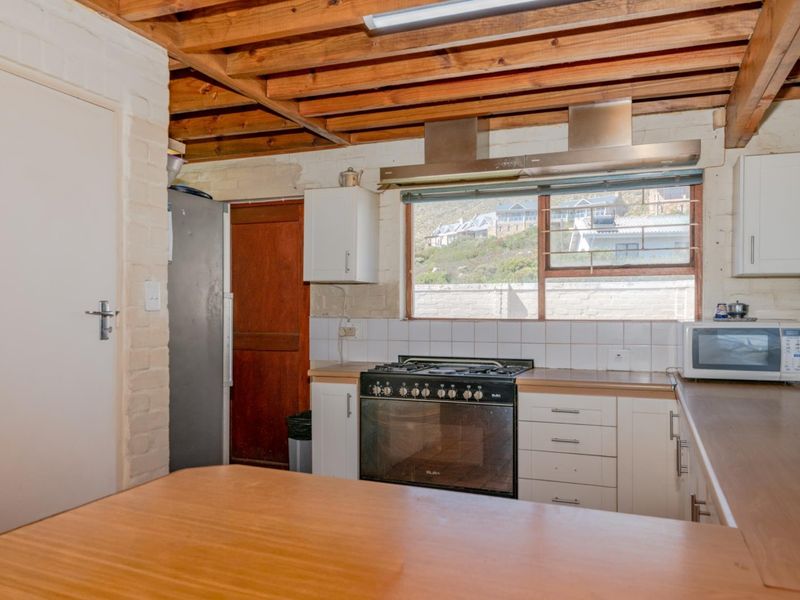 House For Sale in Pringle Bay - Photo 9