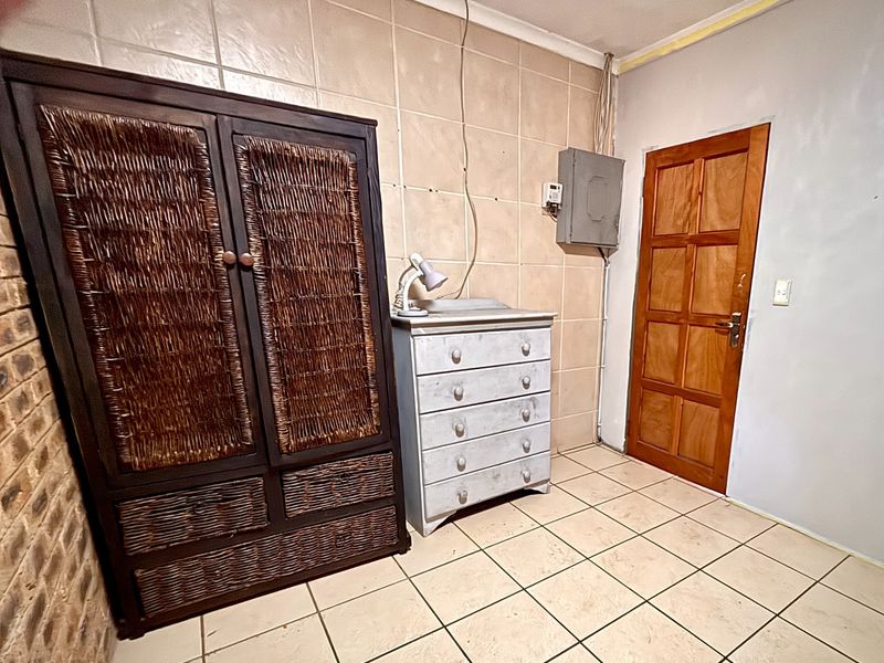 Bachelor Flat to rent - Vanderbijlpark - Photo 5