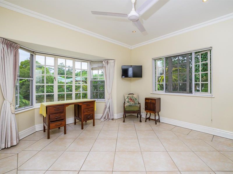 Single story 3 bedroom home in saught after Mount Edgecombe Estate 1 - Photo 10