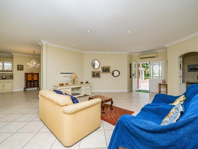 Single story 3 bedroom home in saught after Mount Edgecombe Estate 1 - Photo 8