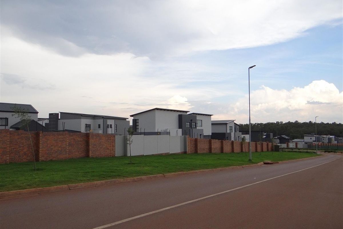 4 Bedroom House For Sale in Fountainbrook Estate, Midstream Estate, Centurion - Photo 5