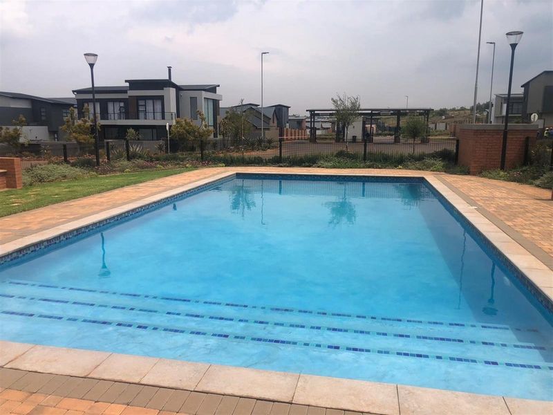 4 Bedroom House For Sale in Fountainbrook Estate, Midstream Estate, Centurion - Photo 8