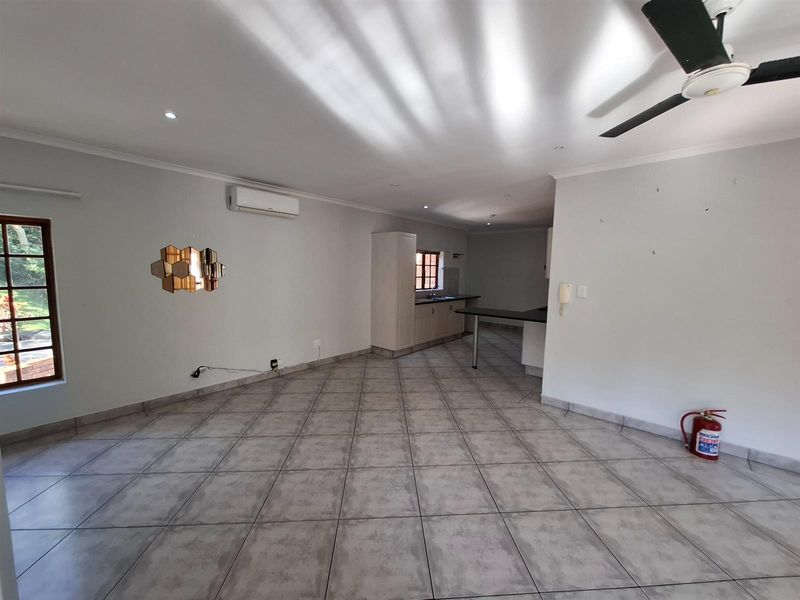 2 Bedroom spacious corner unit in eco estate - Photo 5