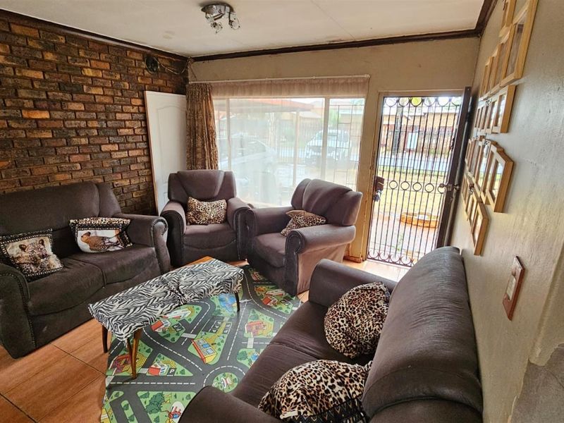 House For Sale in Karenpark, Akasia - Photo 7