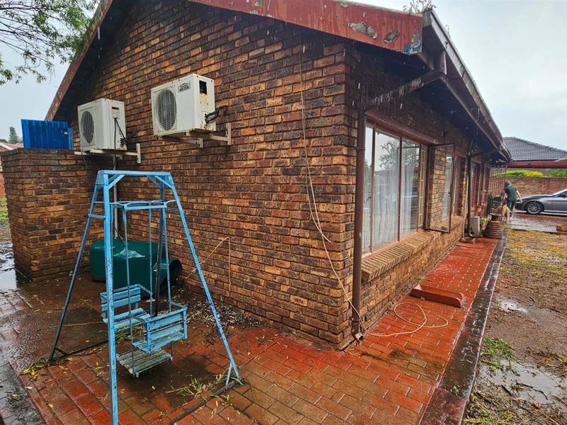 House For Sale in Karenpark, Akasia - Photo 6