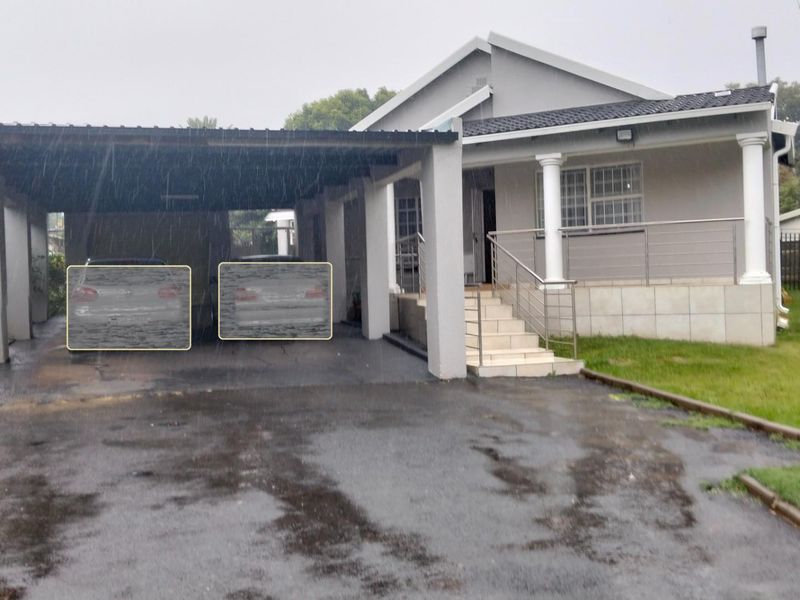 6 Beds 2 Baths 1 Servants Quarters, Single Garage, 4 Carports, 1192sqm  Variety of 12 Fruit Trees - Photo 2