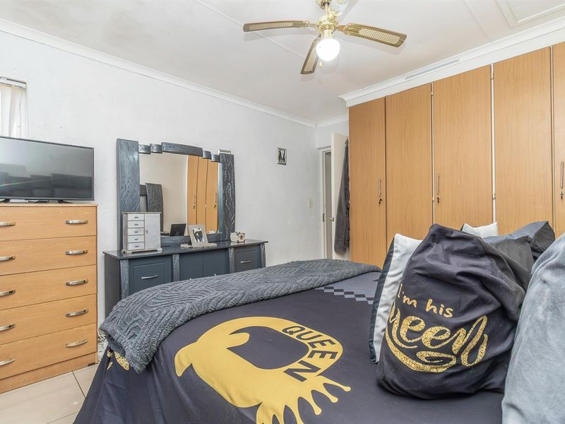​AFFORDABLE SINGLE-STOREY UNIT, PET-FRIENDLY WITH GARDEN... AND NO STAIRS! - Photo 6