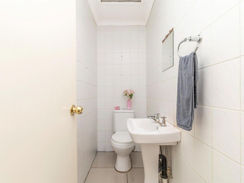 ​AFFORDABLE SINGLE-STOREY UNIT, PET-FRIENDLY WITH GARDEN... AND NO STAIRS! - Photo 9