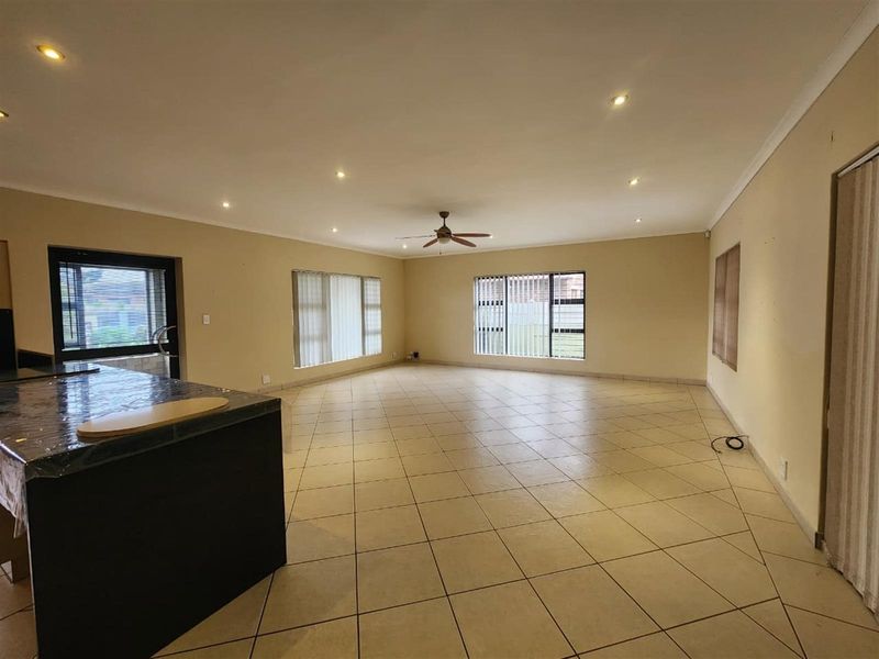 It's the size that counts in this home with 4 garages and a store room - Photo 3