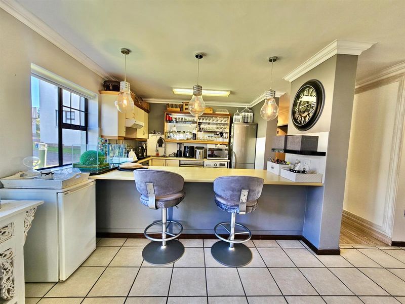 House For Sale in Mossel Bay Golf Estate, Mossel Bay - Photo 5