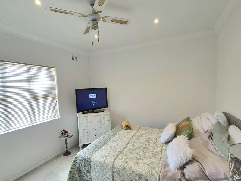 Modern 4-Bedroom Home with Large Plot - Endless Development Potential - Photo 7